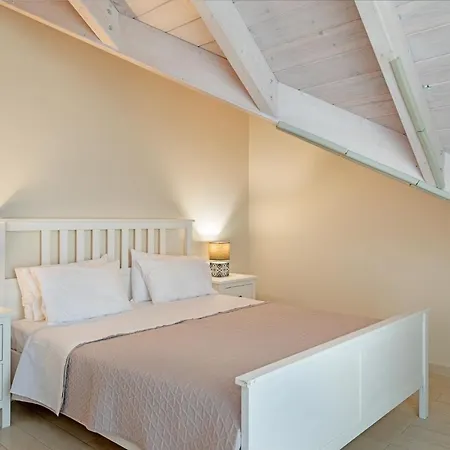 아파트 De Bosset 1 아르고스톨리온